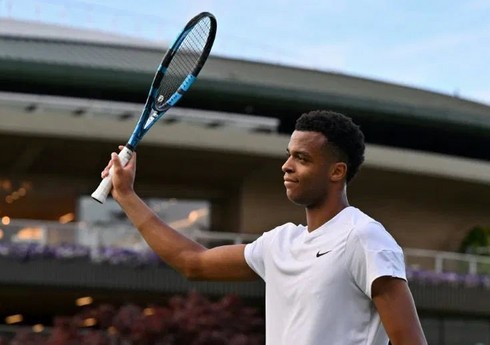 21 yaşlı tennisçi "Uimbldon" turnirində rekord qırıb