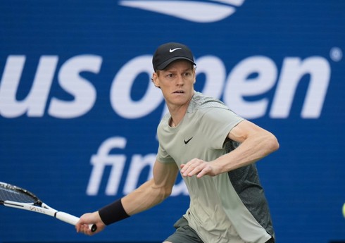 ABŞ Açıq çempionatının qalibi olan tennisçi rekordu təkrarlayıb