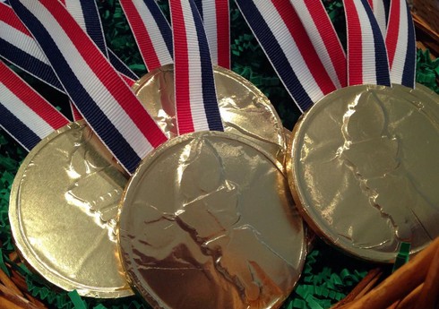 ABŞ-nin idmançılarına şokoladlı qızıl medal verilib