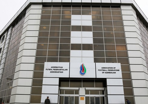 AFFA rəqibini vuran futbolçunu və hakimləri təhqir edənləri cəzalandırıb