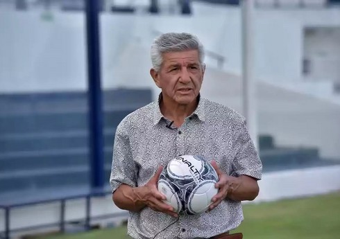 Argentina millisi ilə dünya çempionu olan futbolçu vəfat edib