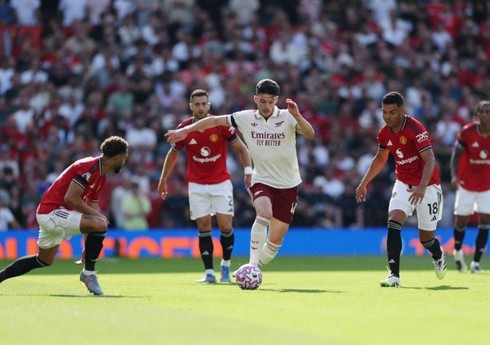 “Arsenal" "Mançester Yunayted"i öz meydanında məğlub edib
