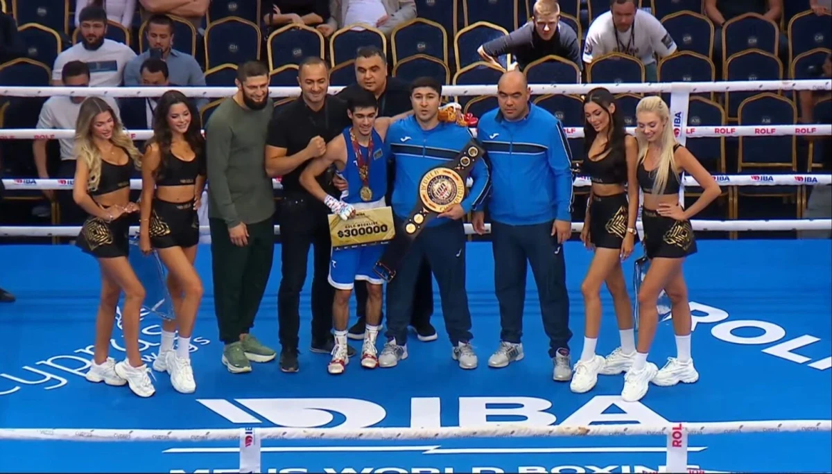 Azərbaycan boksçusu finalda erməni rəqibini məğlub edərək dünya çempionu olub