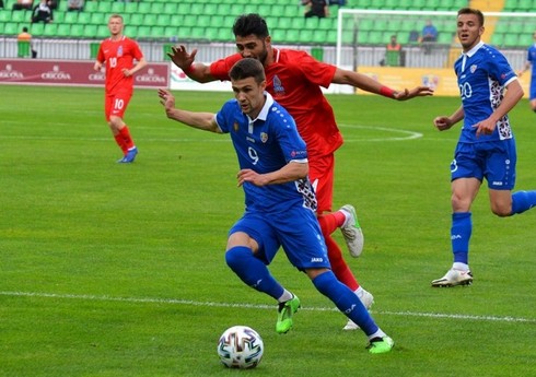 Azərbaycan millisi Moldova ilə oyunda fasiləyə üstün yollanıb