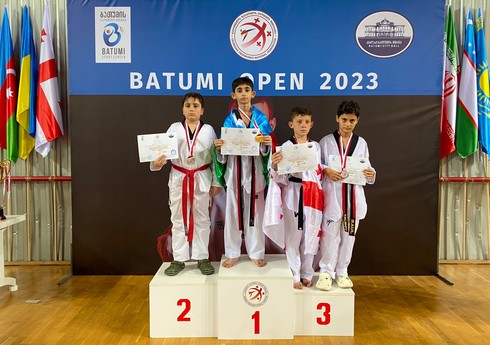 Azərbaycan taekvondoçuları Gürcüstanda 12 medal qazanıblar