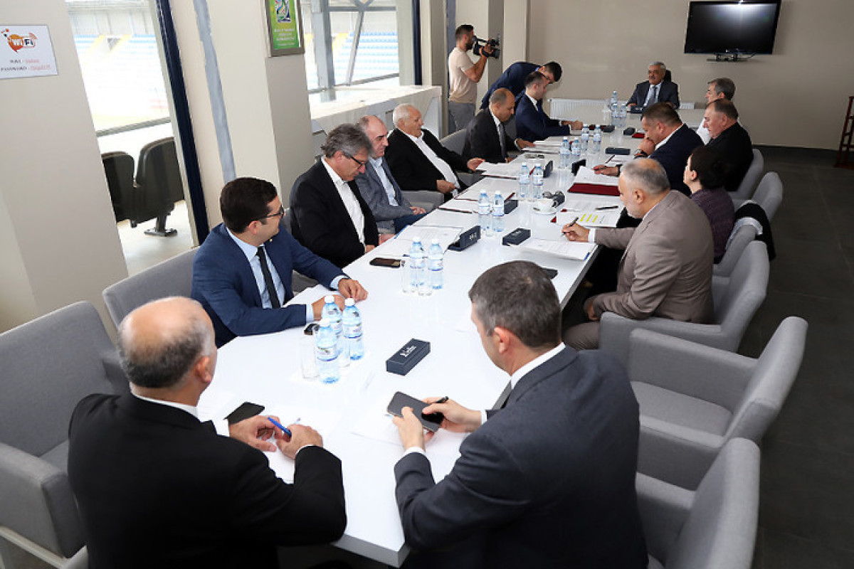 Azərbaycanın I və II divizionlarında iştirak edəcək klublar bəlli olub - SİYAHI