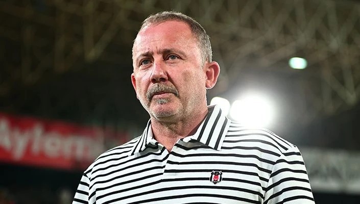 "Beşiktaş"ın baş məşqçisi Sergen Yalçın istefaya göndərilib