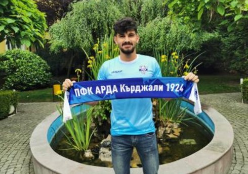 Bolqarıstan klubu azərbaycanlı futbolçu ilə üç illik müqavilə imzalayıb
