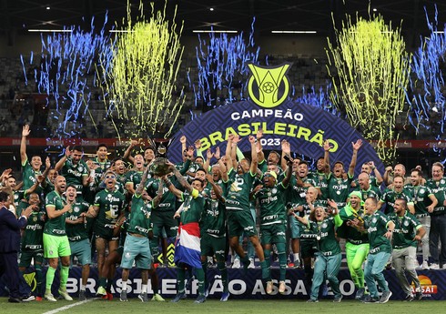 Braziliyada çempion müəyyənləşib, məşhur komanda ilk dəfə aşağı liqaya düşüb