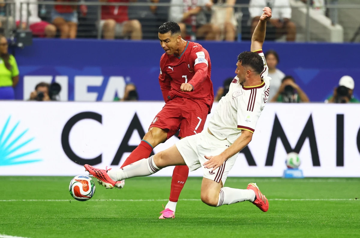 DÇ-26: İspaniya 1/4 finalda! - YENİLƏNİB