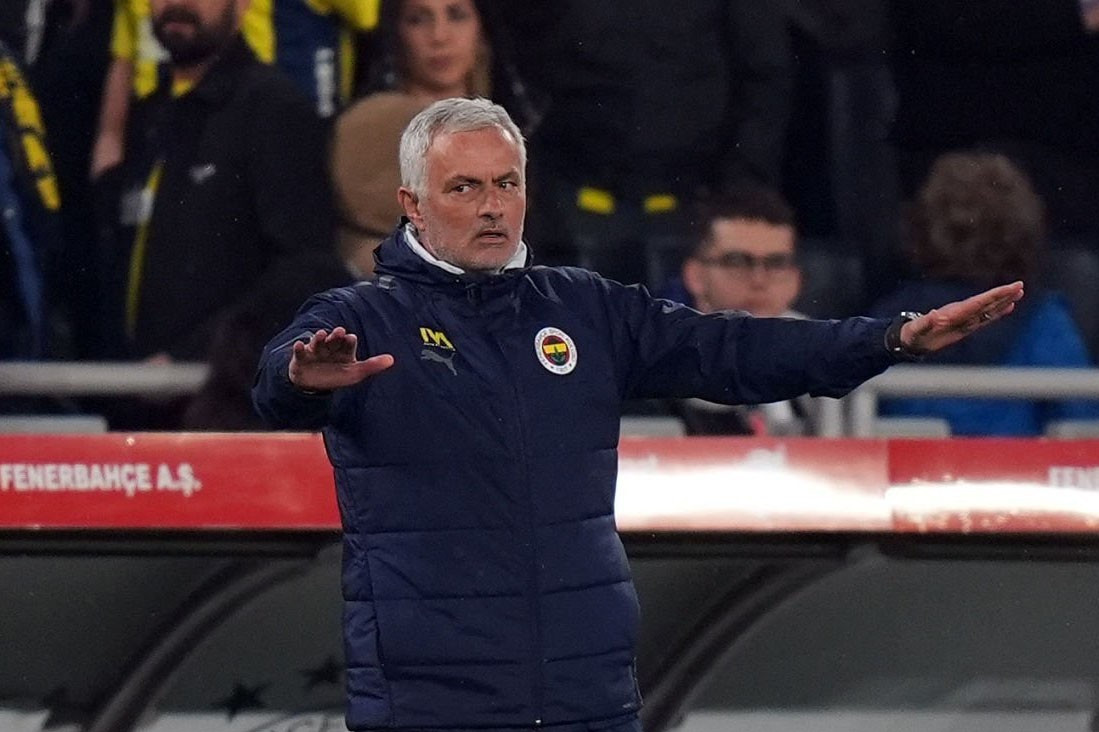 Derbidən sonra Okan Buruka fiziki müdaxilə edən Mourinyonun cəzası açıqlanıb