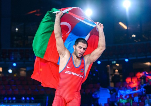 Dünya çempionatı: Rafiq Hüseynov bürünc medal uğrunda görüşə vəsiqə qazanıb