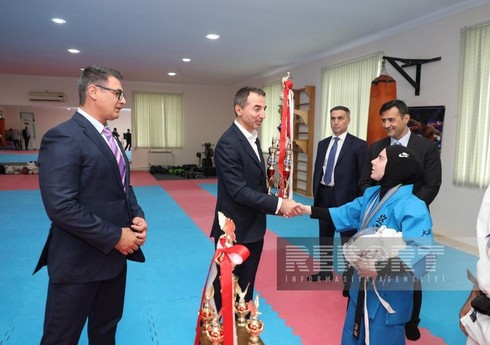 Dünya çempionu olan Azərbaycan karateçiləri mükafatlandırılıblar