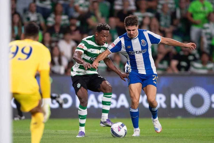 Erkən final: "Porto" uduzdu, "Sportinq" finalda
