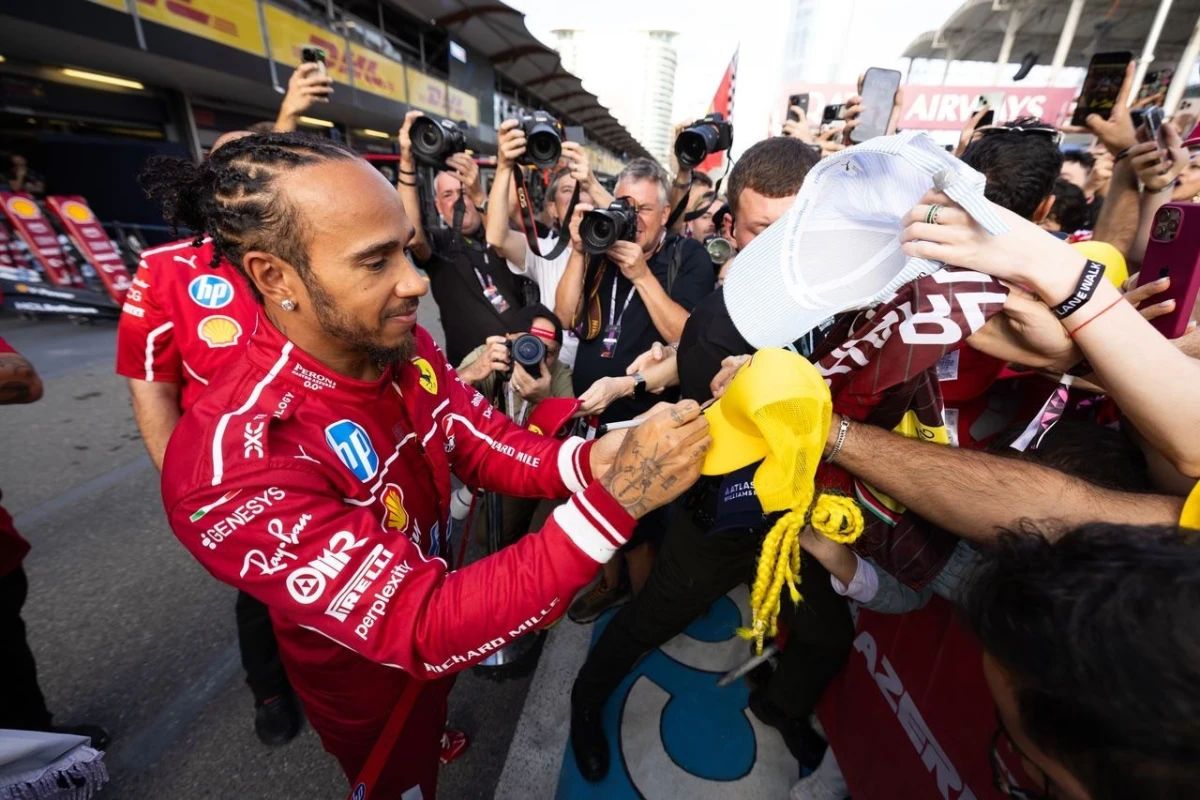 Formula 1 Azərbaycan Qran Prisi: Sürət həvəskarları Pit zolağı gəzintisində - FOTO