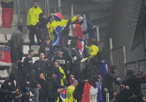 Fransa çempionatının oyunundan əvvəl baş verən hadisələrə görə 9 nəfər saxlanılıb