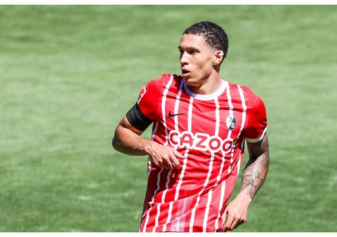 "Frayburq" "Qarabağ"la oyundan əvvəl futbolçusunu icarəyə verib