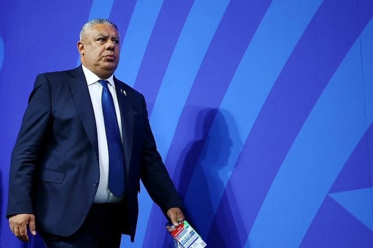 FTB Argentina Futbol Assosiasiyasının prezidentini Nyu-York aeroportunda saxlayıb