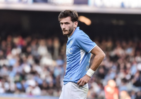 Gürcü futbolçu PSJ-yə 75 milyona transfer ediləcək