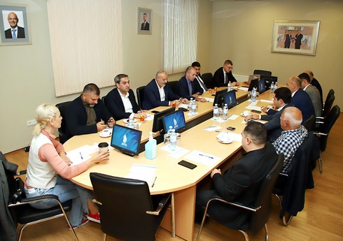 İki şirkət Azərbaycan Premyer Liqası klubları ilə əməkdaşlıq etmək istəyir