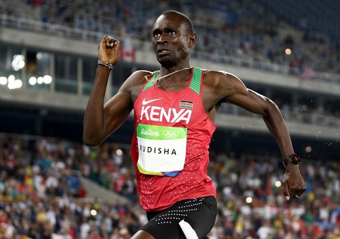 İkiqat olimpiya çempionu təyyarə qəzasından sağ çıxıb