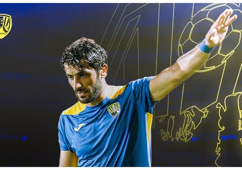 “Kəpəz” iranlı futbolçu ilə yollarını ayırıb