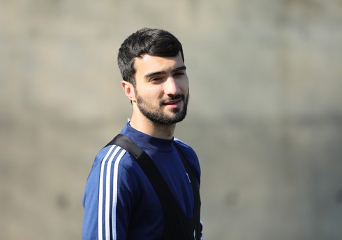 Mahir Emreli bir neçə klubla danışıq aparır, yaxın günlərdə qərar verəcək