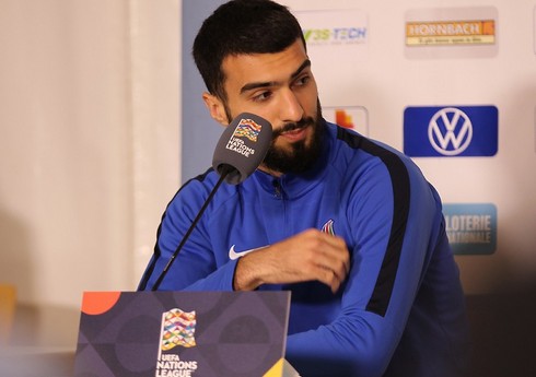 Mahir Emreli: "Futbolçu bir az robot kimi olmalıdır"