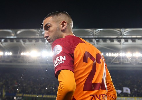 Mərakeşli futbolçu "Qalatasaray"da qalacaq