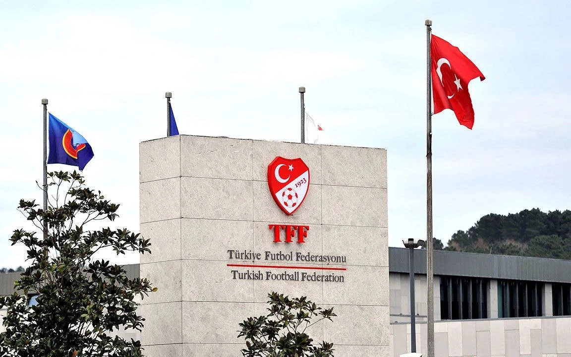 Mərc oyunları qalmaqalı: "Qalatasaray"ın həkimi, "Fənər"in tərcüməçisi...