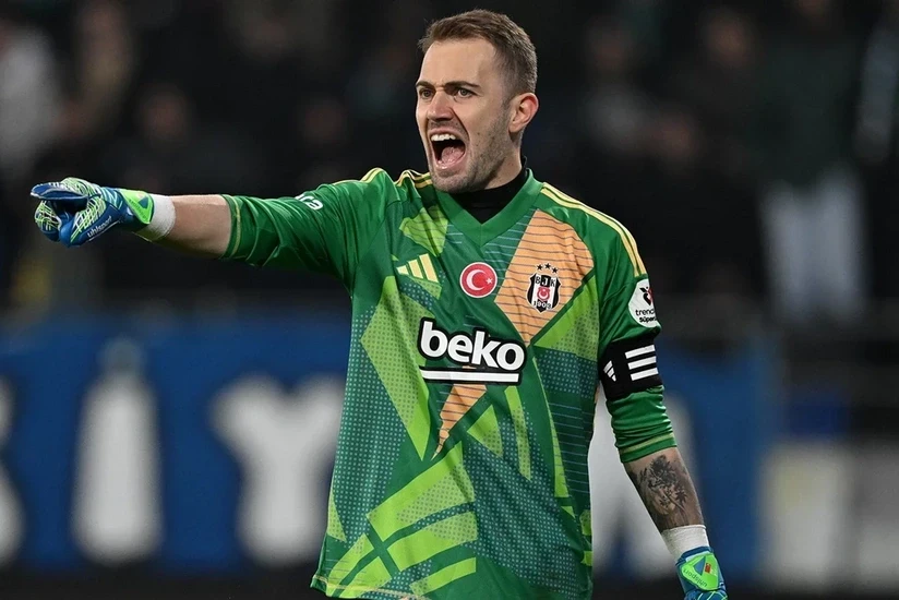 Mert Günok "Beşiktaş"dan ayrıldı - Rəsmi