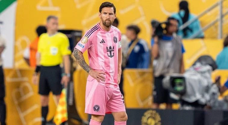 Messi bunu bacaran ilk futbolçu olub