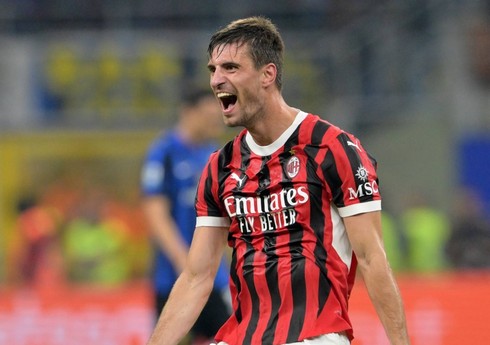 "Milan" futbolçusu ilə razılığa gəlib