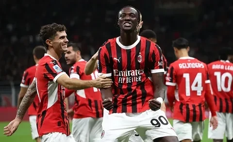 "Milan" səfərdə qalib gəlib, "İnter" öz meydanında məğlub olub