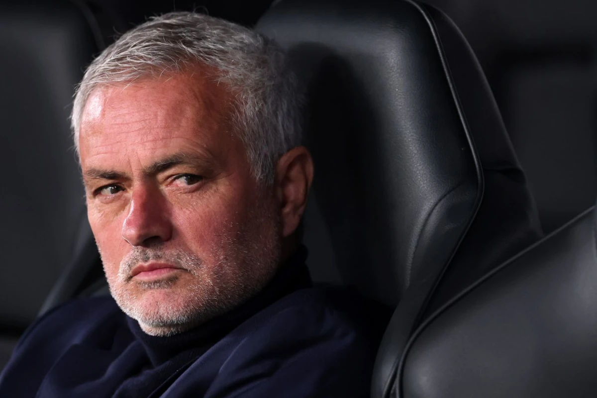 Mourinyodan ilk həmlələr: İki futbolçunu göndərir