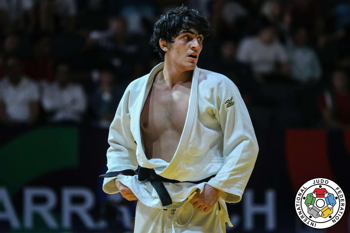 Murad Fətiyev fəxri kürsüdə