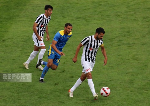 "Neftçi"nin kapitanı yubiley qoluna imza atıb