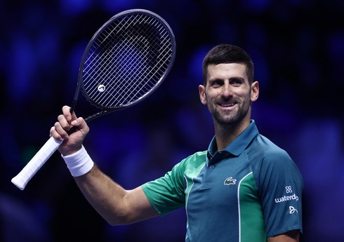 Novak Cokoviç Avstraliya Açıq çempionatında yarımfinala vəsiqə qazanıb