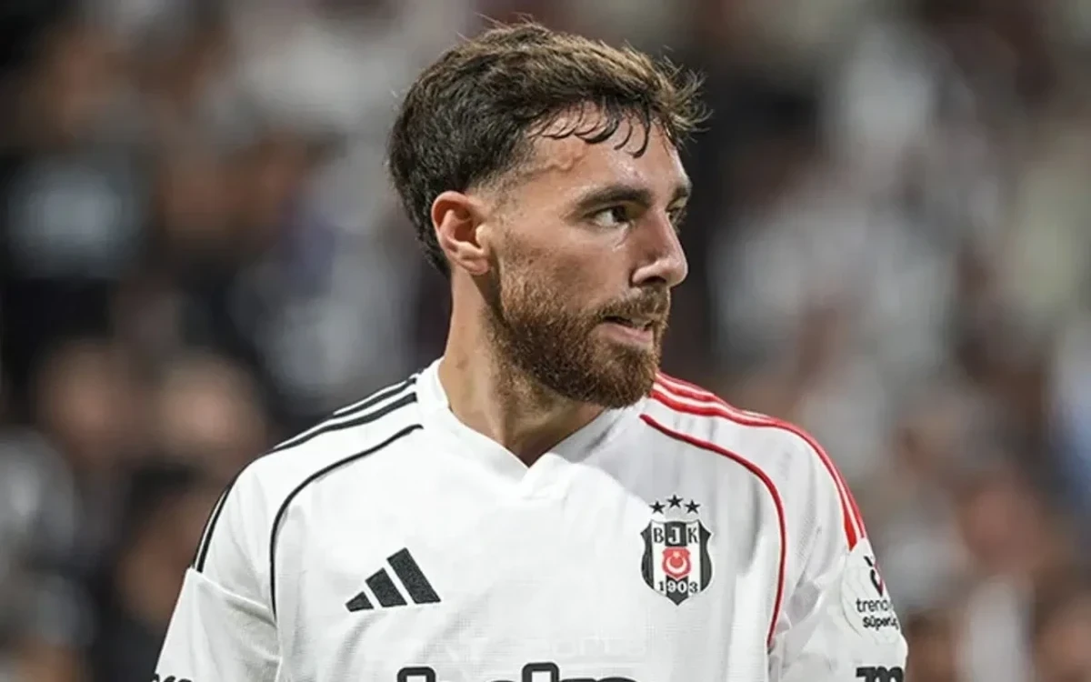 Orkun Kökçü Premyer Liqa yolunda