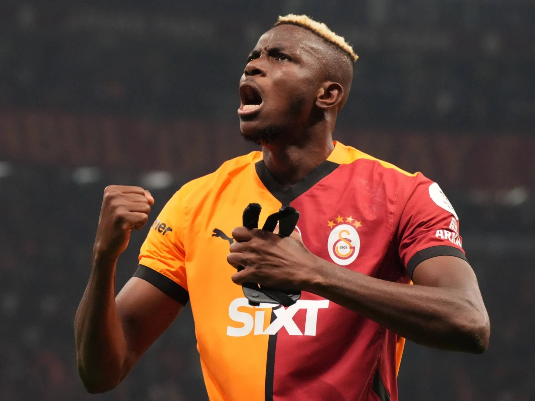 Osimhen “Qalatasaray”da qalacaq