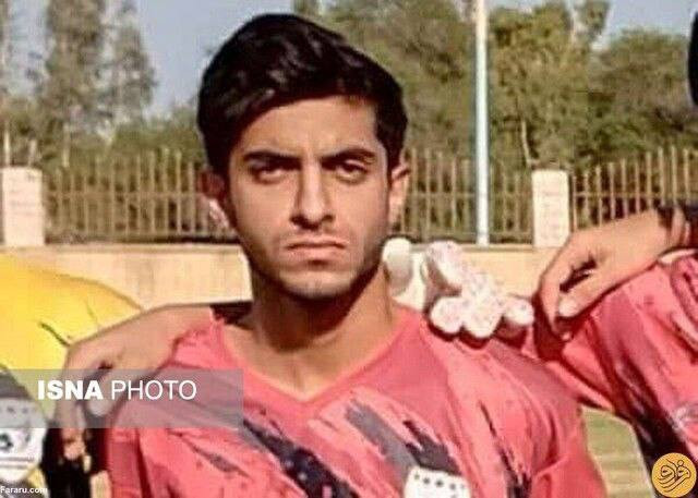 Oyun vaxtı ürəyi dayanan iranlı futbolçu 23 gün komada qaldıqdan sonra ölüb