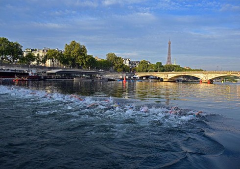 Paris-2024: Triatlonçuların üzgüçülük məşqləri Senadakı çirkli su səbəbindən ləğv edilib
