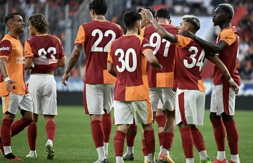 “Qalatasaray” növbəti dəfə qələbə qazanıb