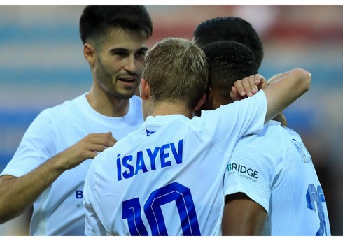 "Qarabağ"ın yeni transferi sabiq komandası ilə vidalaşıb