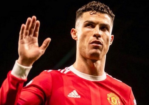 Ronaldu azarkeşlərlə vidalaşıb: "Yeni çağırış axtarmağın vaxtı çatıb"