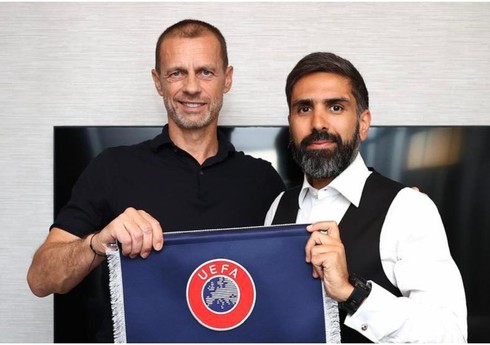 Rövşən Nəcəf UEFA prezidenti ilə görüşüb
