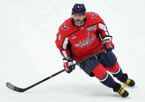 Rusiyalı hokkeyçi NHL rekordunu təkrarlayıb