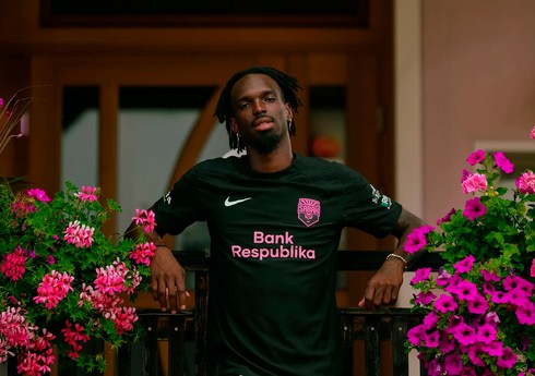 "Sabah" Qvadelup yığmasının futbolçusunu transfer edib