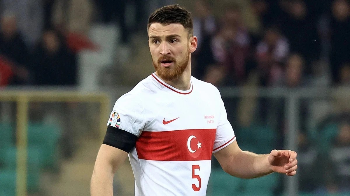 Salih Özcan "Beşiktaş"a transfer olub