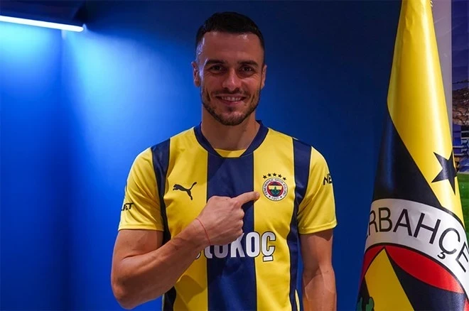 Serbiyalı futbolçu “Fənərbaxça”dan ayrılacaq